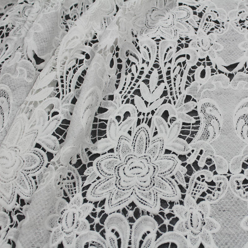 Γιατί το ύφασμα Lace είναι η απόλυτη επιλογή για κομψά σχέδια μόδας